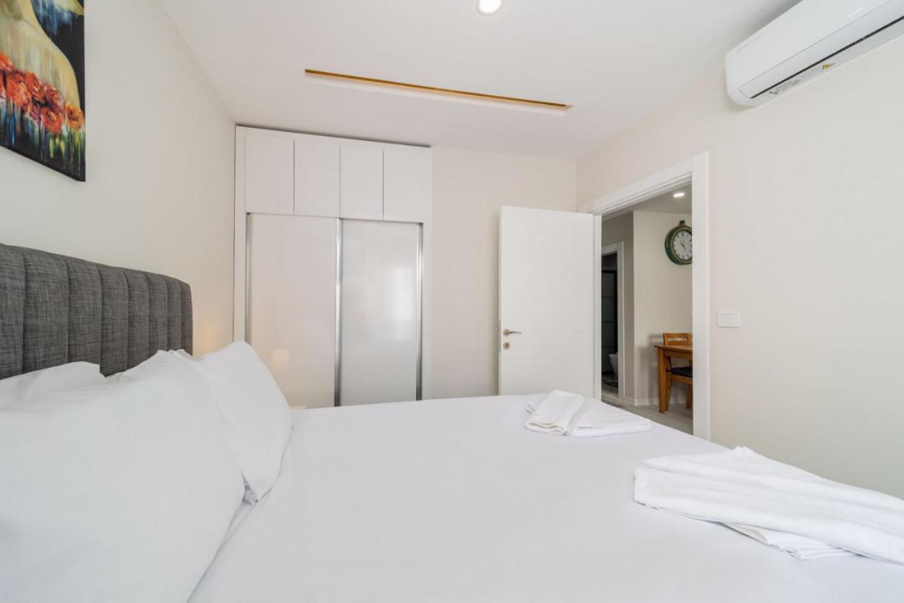Lovely With Central Location Walking Distance To Beach In Muratpasa, Daire Antalya