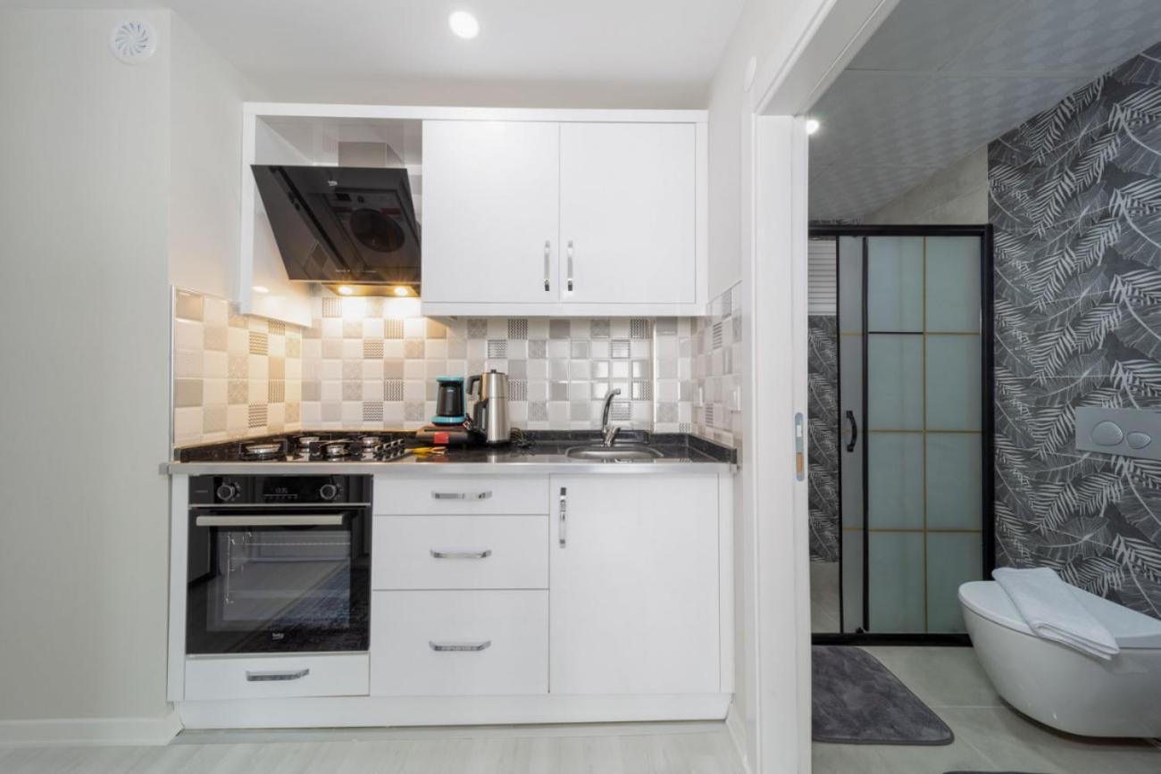 Lovely With Central Location Walking Distance To Beach In Muratpasa, Antalya